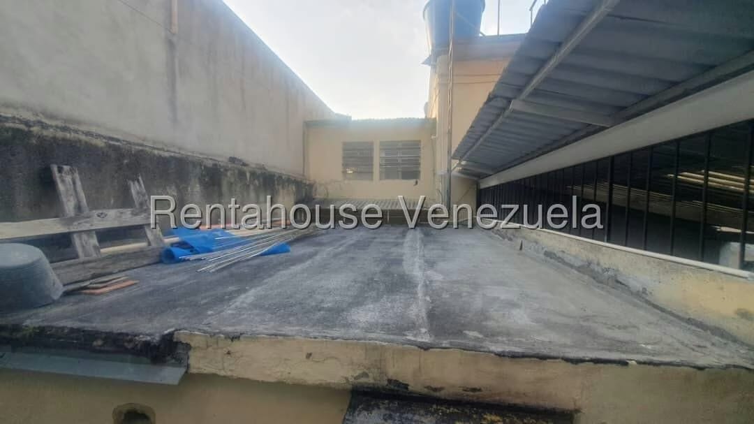 Casa (Multipes Niveles) en Venta en El Paraiso, Distrito Metropolitano - 34
