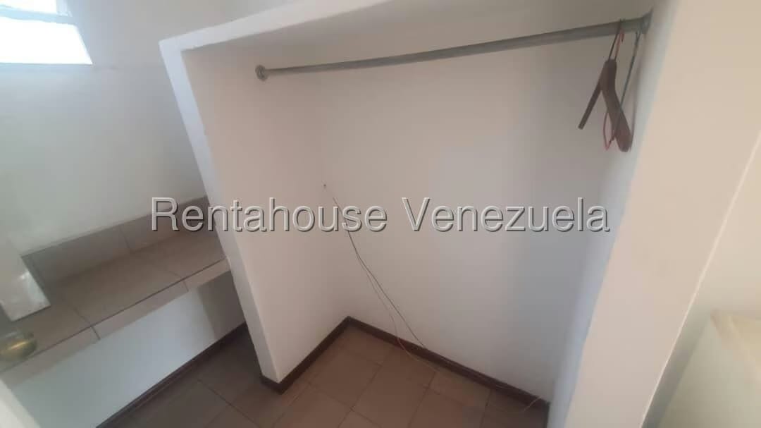 Casa (Multipes Niveles) en Venta en El Paraiso, Distrito Metropolitano - 52