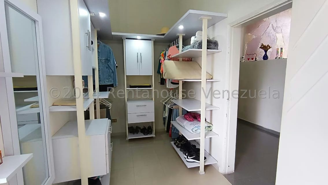 Casa (1 Nivel) en Venta en Colinas De Santa Rosa, Lara - 16