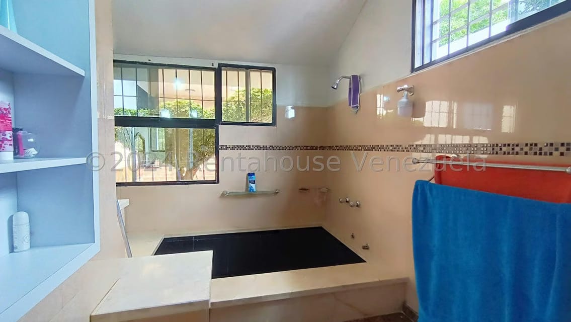 Casa (1 Nivel) en Venta en Colinas De Santa Rosa, Lara - 17