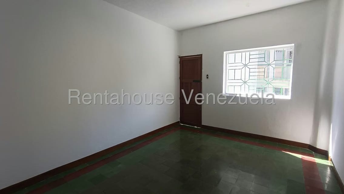Comercial (Galpon - Deposito) en Alquiler en San Bernardino, Distrito Metropolitano - 21