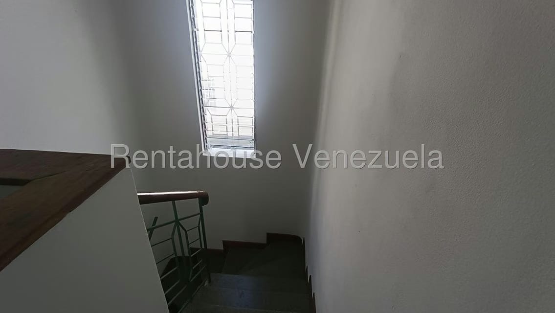 Comercial (Galpon - Deposito) en Alquiler en San Bernardino, Distrito Metropolitano - 7