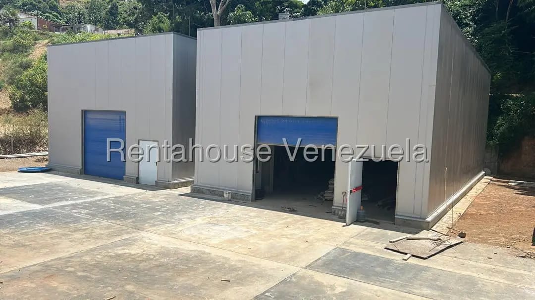 Comercial (Galpon - Deposito) en Venta en La Union, Distrito Metropolitano