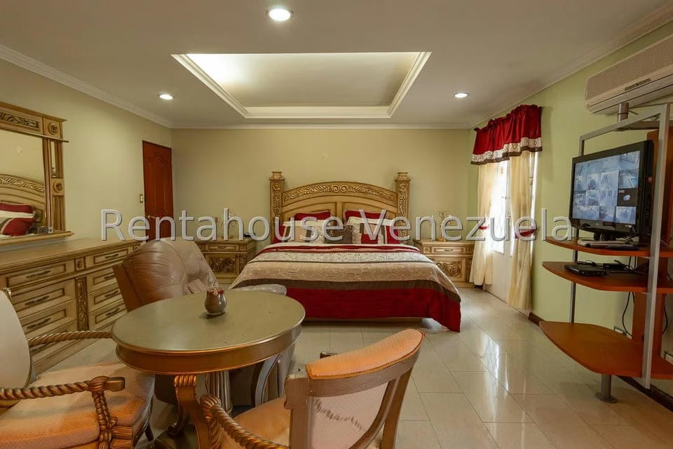 Casa (Multipes Niveles) en Venta en Alto Prado, Distrito Metropolitano - 16