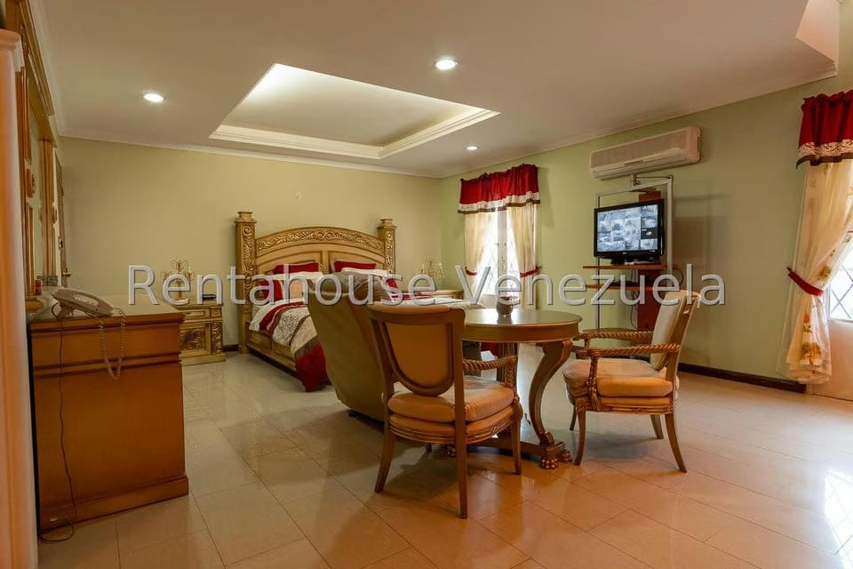 Casa (Multipes Niveles) en Venta en Alto Prado, Distrito Metropolitano - 17