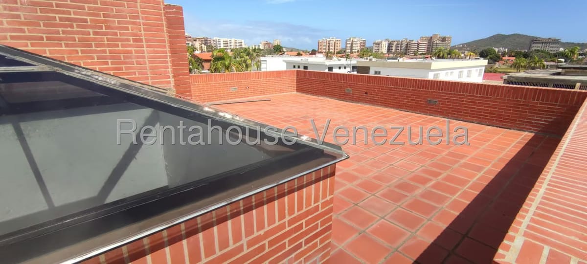 Casa (Multipes Niveles) en Venta en Jorge Coll, Nueva Esparta - 46