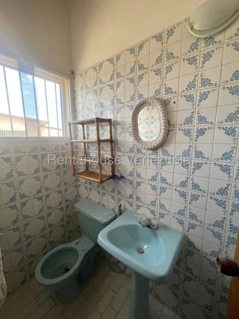 Casa (Duplex) en Venta en Ciudad Balneario Higuerote, Miranda - 13