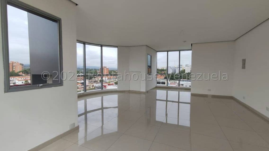 Comercial (Local Comercial) en Alquiler en Nueva Segovia, Lara - 2