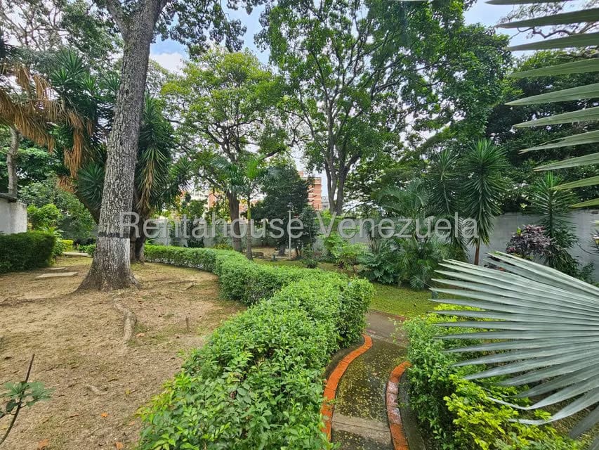 Casa (Multipes Niveles) en Venta en San Bernardino, Distrito Metropolitano - 21