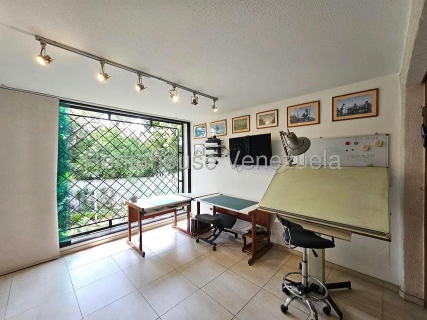 Casa (Multipes Niveles) en Venta en San Bernardino, Distrito Metropolitano - 37