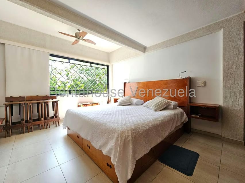 Casa (Multipes Niveles) en Venta en San Bernardino, Distrito Metropolitano - 40