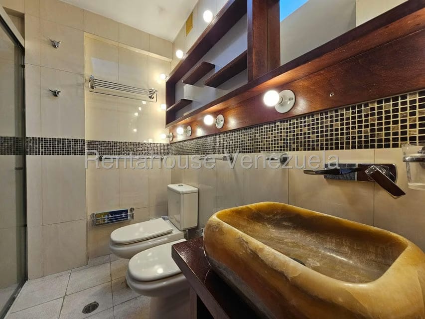 Casa (Multipes Niveles) en Venta en San Bernardino, Distrito Metropolitano - 43