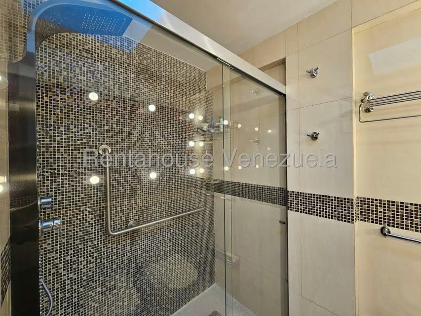 Casa (Multipes Niveles) en Venta en San Bernardino, Distrito Metropolitano - 44