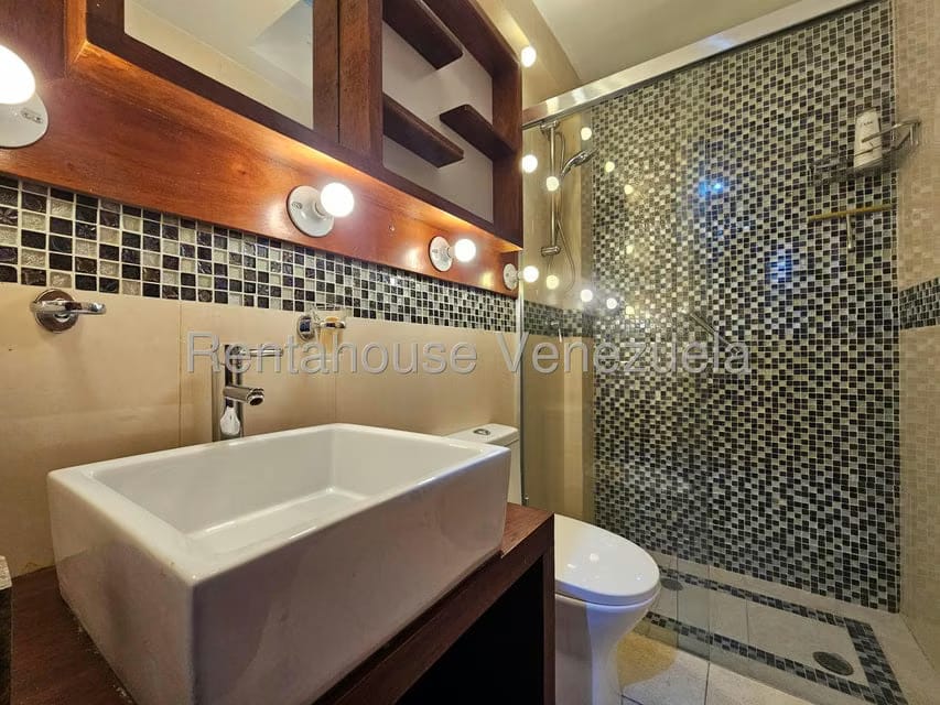 Casa (Multipes Niveles) en Venta en San Bernardino, Distrito Metropolitano - 51