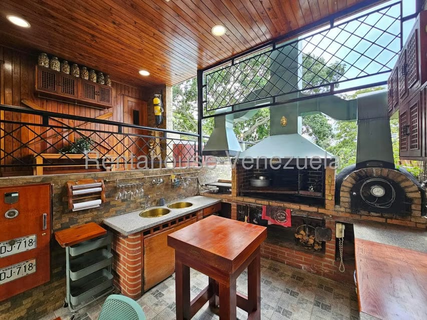 Casa (Multipes Niveles) en Venta en San Bernardino, Distrito Metropolitano - 61