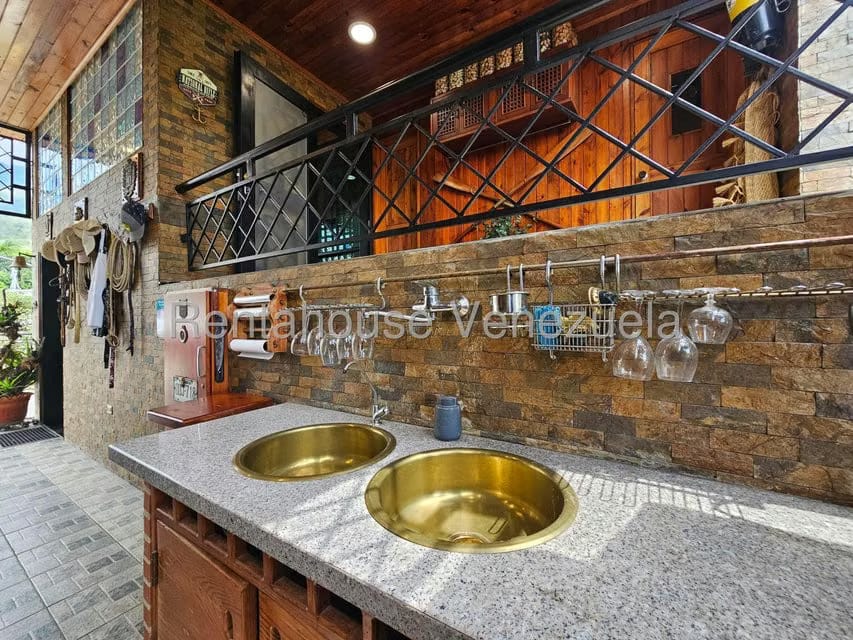 Casa (Multipes Niveles) en Venta en San Bernardino, Distrito Metropolitano - 63