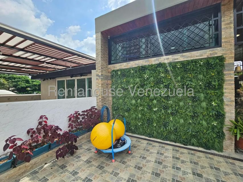 Casa (Multipes Niveles) en Venta en San Bernardino, Distrito Metropolitano - 66