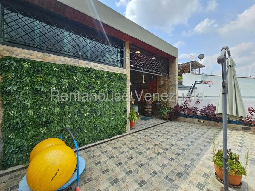 Casa (Multipes Niveles) en Venta en San Bernardino, Distrito Metropolitano - 67