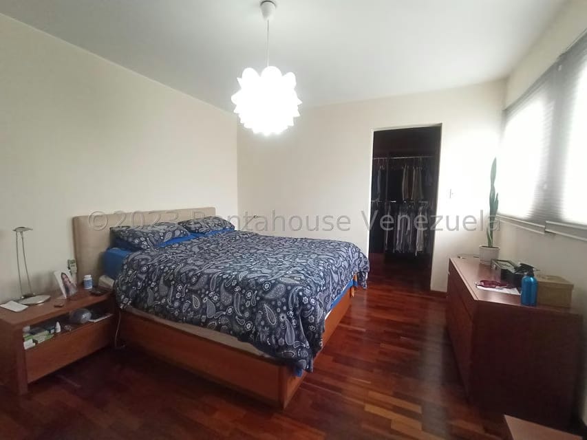 Apartamento (1 Nivel) en Venta en Los Chorros, Distrito Metropolitano - 13