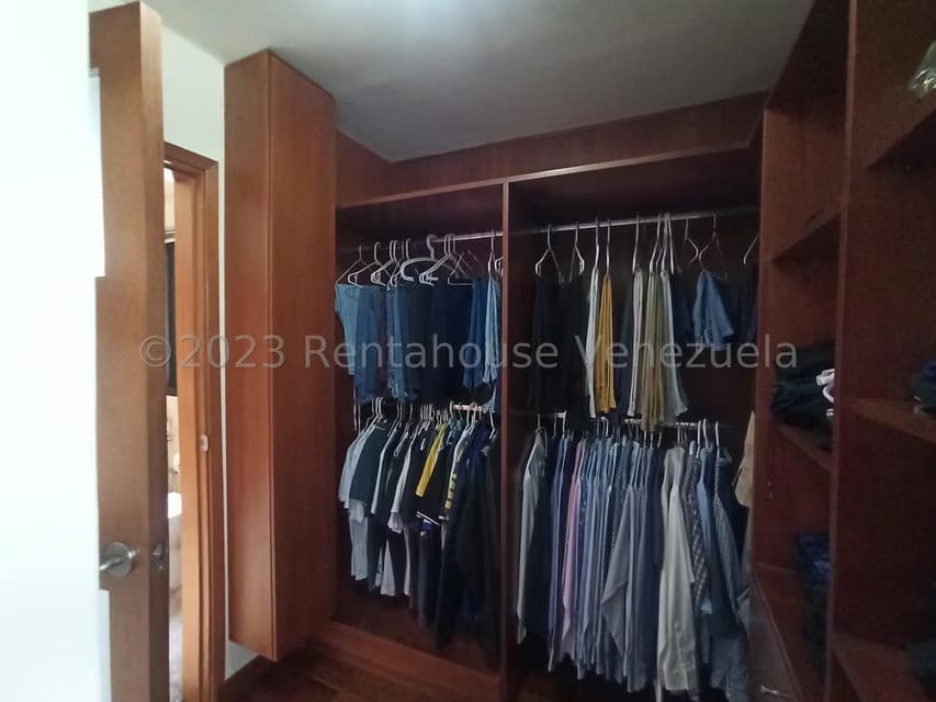 Apartamento (1 Nivel) en Venta en Los Chorros, Distrito Metropolitano - 16