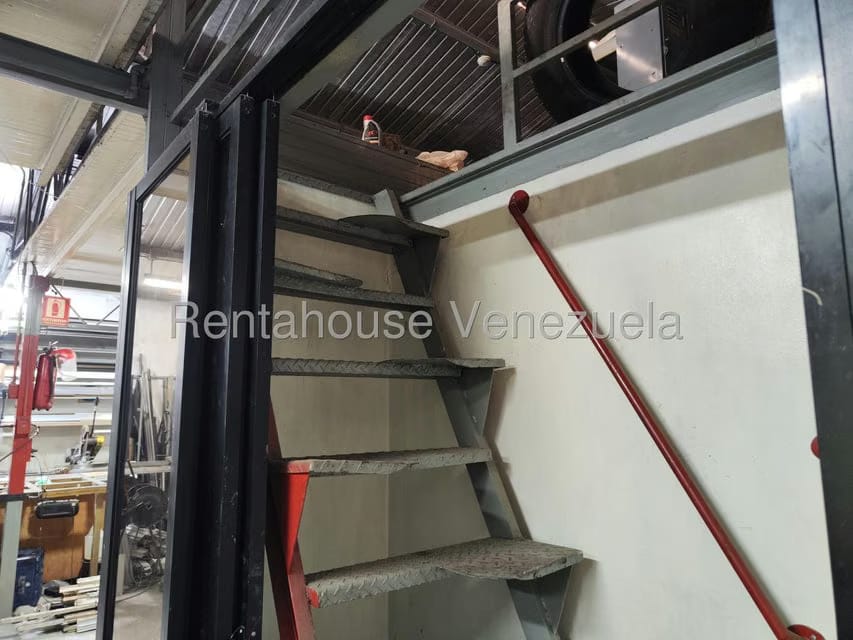 Comercial (Local Comercial) en Venta en La Florida, Distrito Metropolitano - 12
