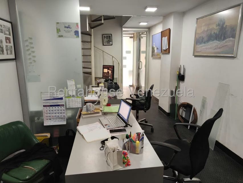 Comercial (Local Comercial) en Venta en La Florida, Distrito Metropolitano - 3