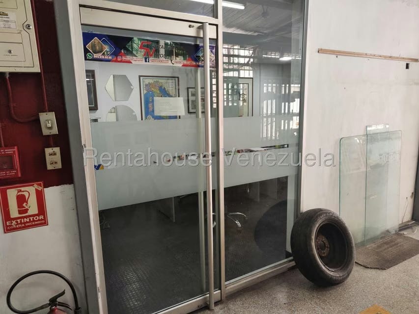 Comercial (Local Comercial) en Venta en La Florida, Distrito Metropolitano - 6