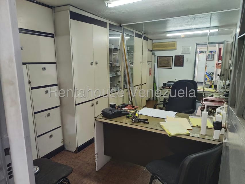 Comercial (Local Comercial) en Venta en La Florida, Distrito Metropolitano - 9