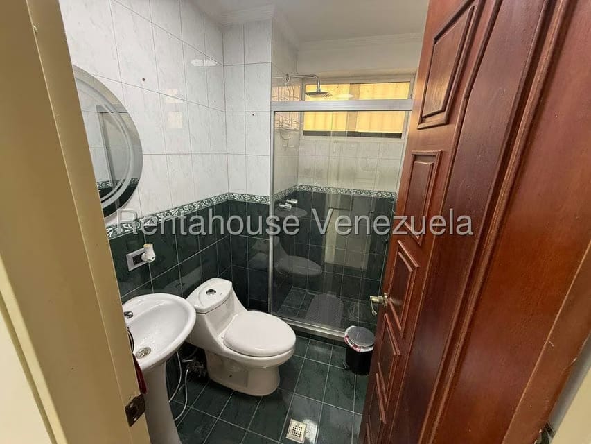 Apartamento (1 Nivel) en Venta en La Boyera, Distrito Metropolitano - 9