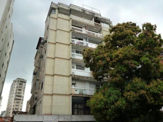 EDIFICIO EN VENTA – ELENA MARIN NOBREGA