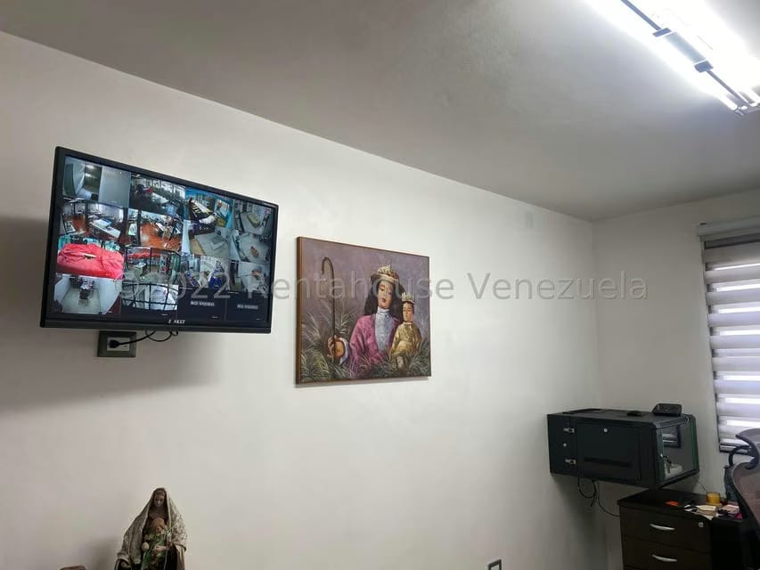 Comercial (Local Comercial) en Venta en Parroquia Santa Teresa, Distrito Metropolitano - 20