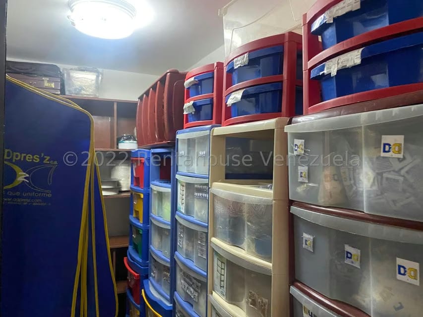 Comercial (Local Comercial) en Venta en Parroquia Santa Teresa, Distrito Metropolitano - 26
