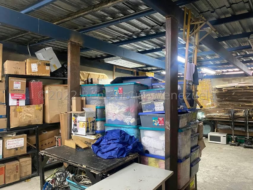 Comercial (Local Comercial) en Venta en Parroquia Santa Teresa, Distrito Metropolitano - 30