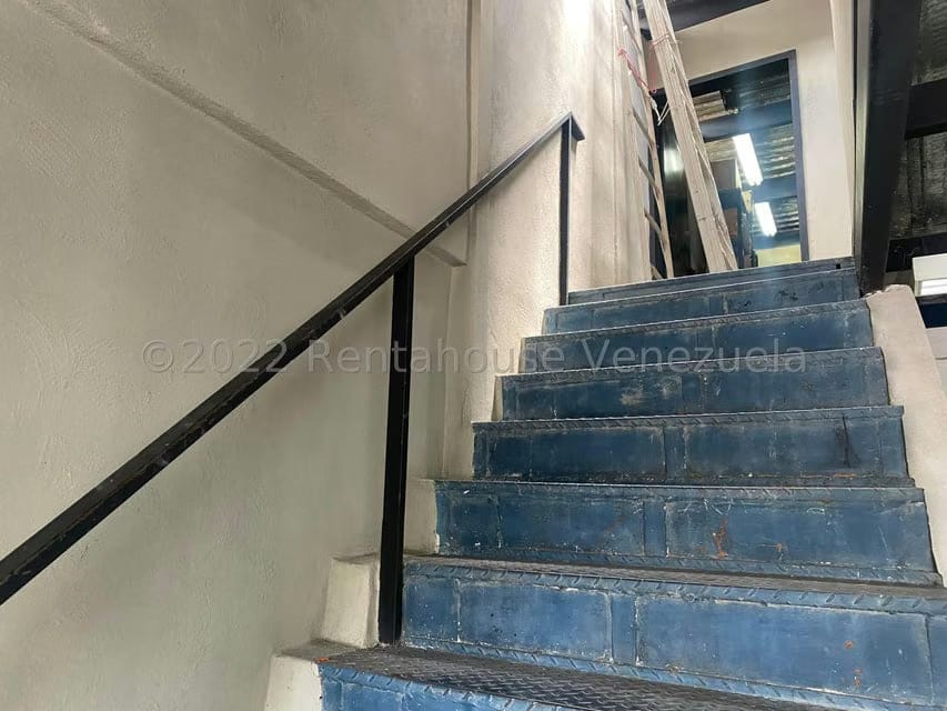 Comercial (Local Comercial) en Venta en Parroquia Santa Teresa, Distrito Metropolitano - 36