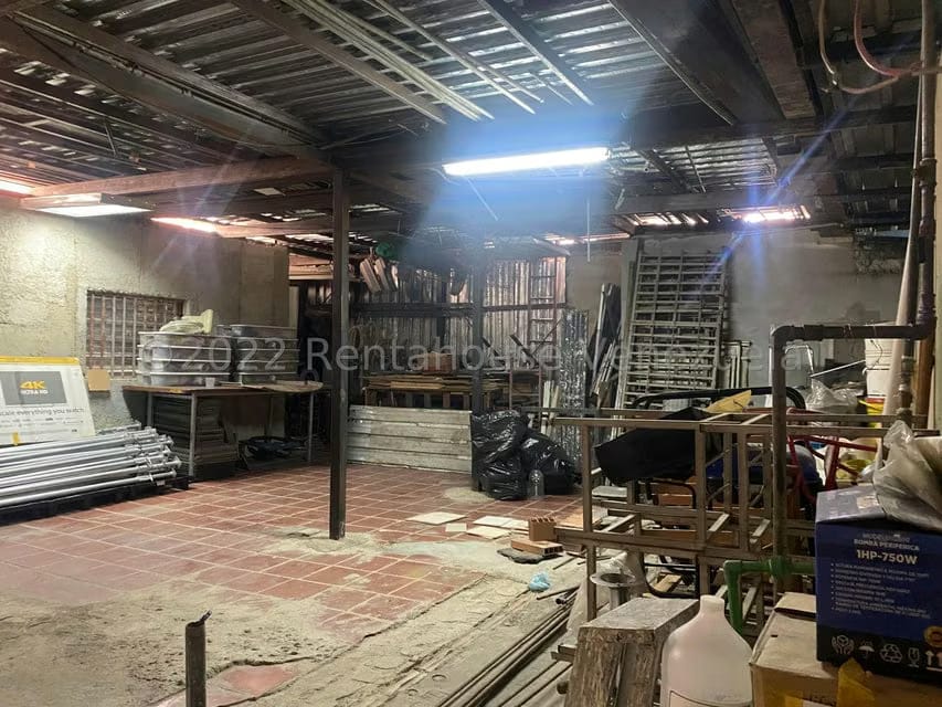 Comercial (Local Comercial) en Venta en Parroquia Santa Teresa, Distrito Metropolitano - 38