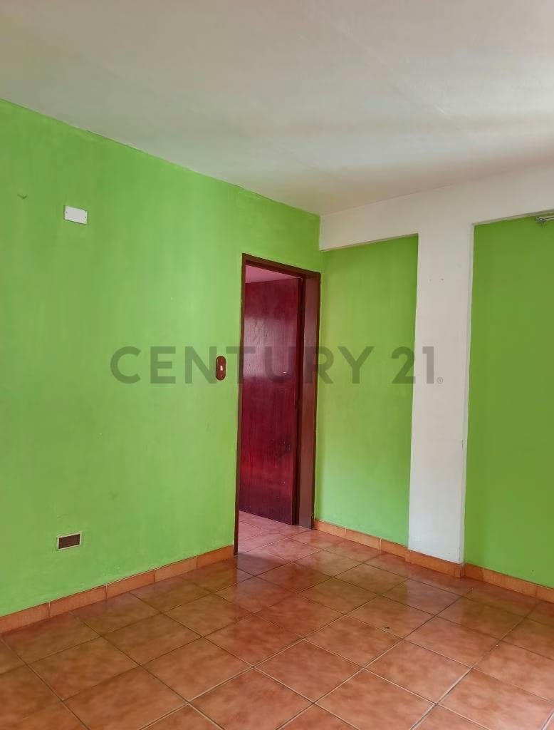 VENTA TERRENO CON CASA CAMPESTRE LA URB. CLUB HIPICO LOS TEQUES - 12