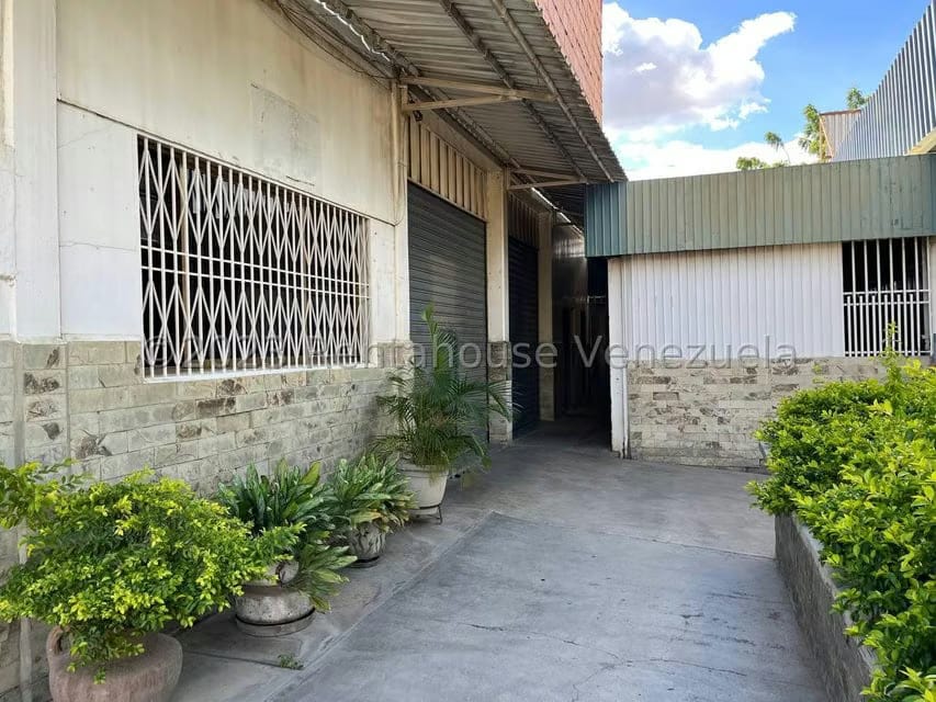 Comercial (Local Comercial) en Venta en Parroquia Juan Bautista Rodriguez, Lara - 18