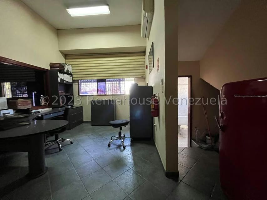 Comercial (Local Comercial) en Venta en Parroquia Juan Bautista Rodriguez, Lara - 24