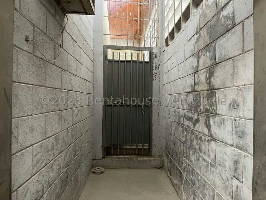 Comercial (Local Comercial) en Venta en Parroquia Juan Bautista Rodriguez, Lara - 36