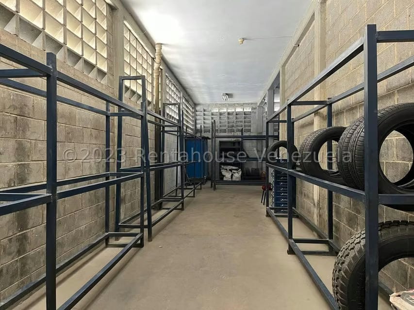 Comercial (Local Comercial) en Venta en Parroquia Juan Bautista Rodriguez, Lara - 38