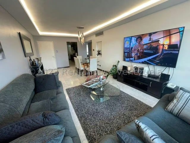 APARTAMENTO EN VENTA – YENNIEF ROJAS - 2