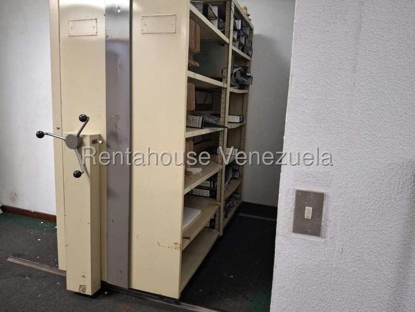 Comercial (Oficina) en Alquiler en Sabana Grande, Distrito Metropolitano - 14