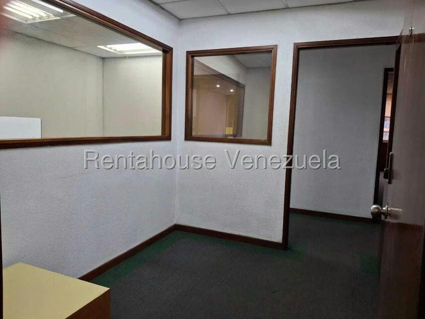Comercial (Oficina) en Alquiler en Sabana Grande, Distrito Metropolitano - 7