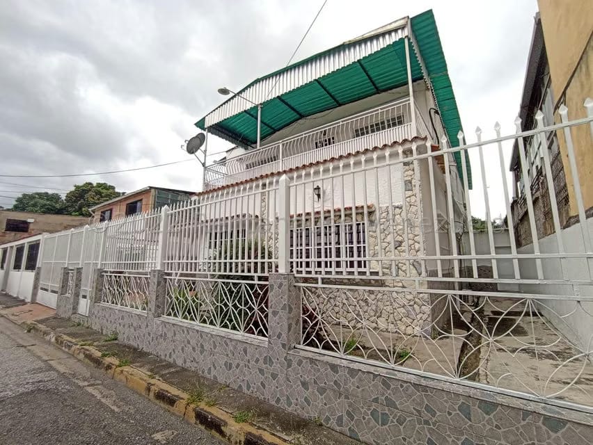 Casa (Duplex) en Venta en La Coromoto, Aragua - 24