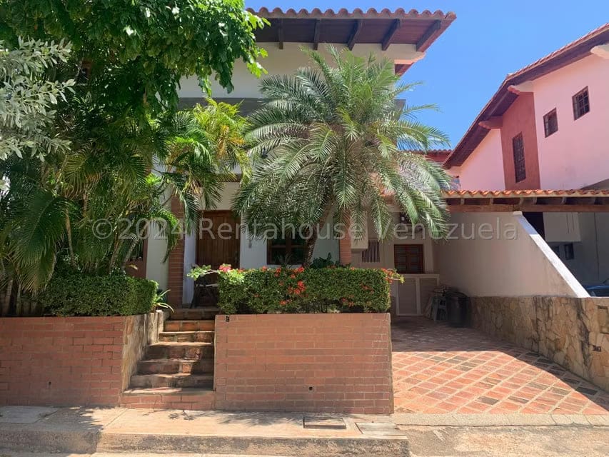 Townhouse (Duplex) en Venta en Pampatar, Nueva Esparta - 2