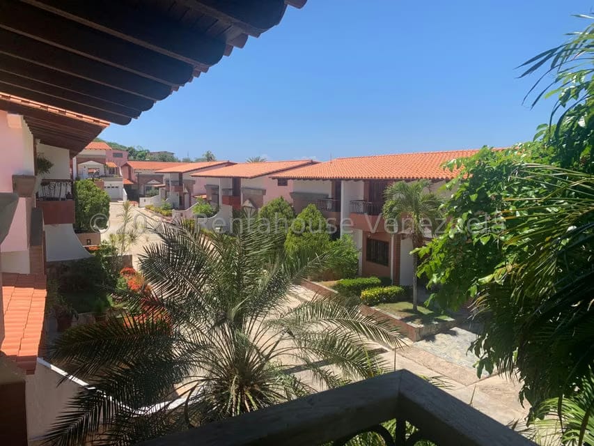Townhouse (Duplex) en Venta en Pampatar, Nueva Esparta - 28