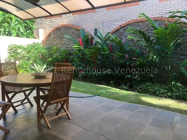 Casa (Duplex) en Venta en Altos de Guataparo, Carabobo - 19