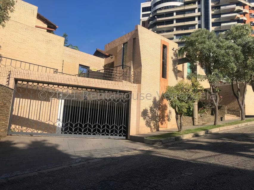 Casa (Duplex) en Venta en Altos de Guataparo, Carabobo - 40