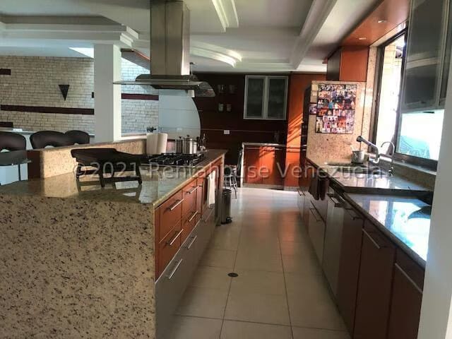 Casa (Duplex) en Venta en Altos de Guataparo, Carabobo - 6