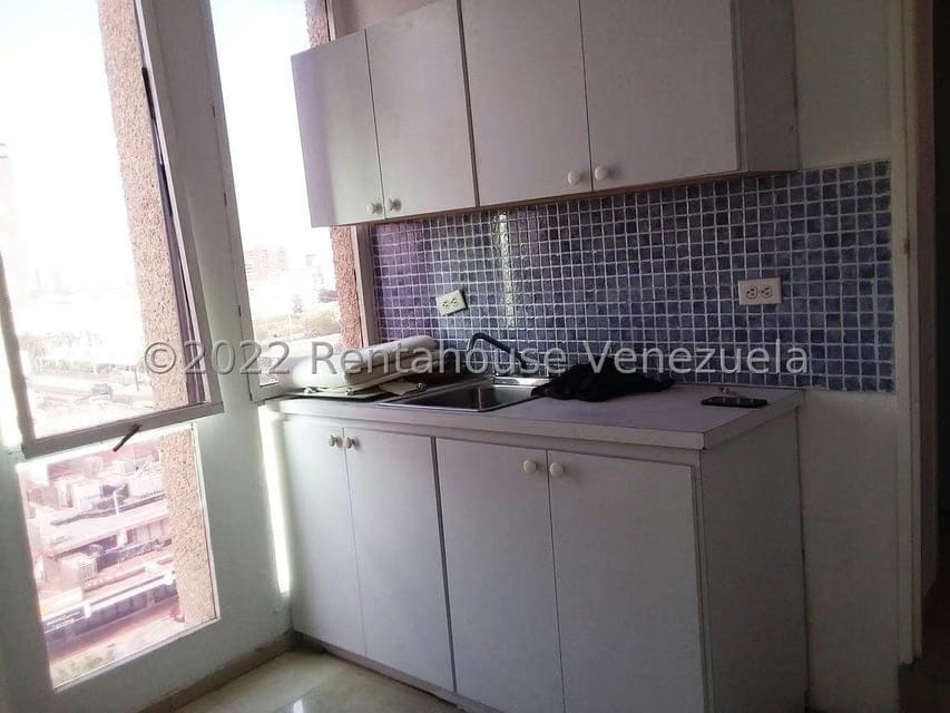 Comercial (Oficina) en Alquiler en 5 de Julio, Zulia - 10